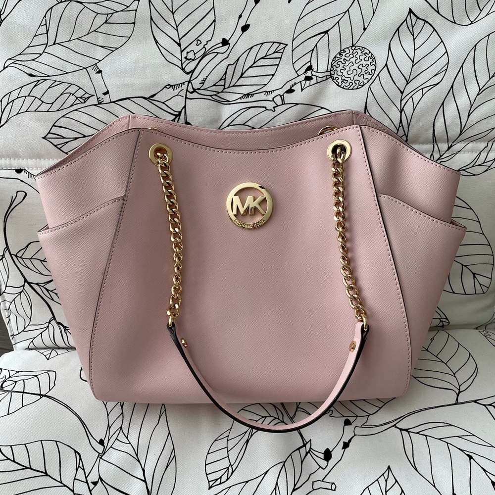 Michael Kors Chain Shoulder Bag
